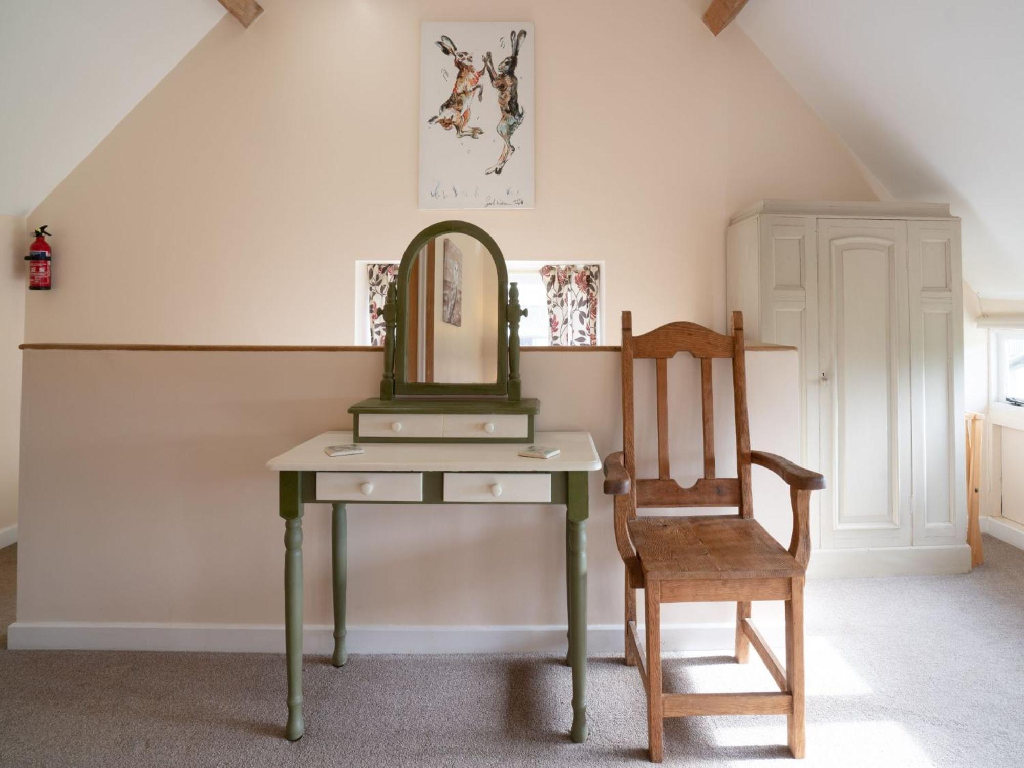 Pass The Keys Hare Cottage Wonderful Views And Parking Moreton-in-Marsh Buitenkant foto